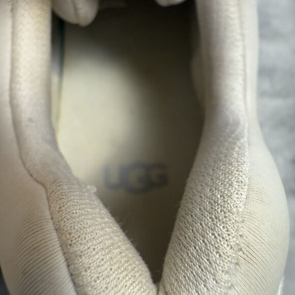 UGG Women’s Size 6.5 CA805 Low Top Sneakers White Leather Mesh Chunky Casual Sho - Picture 9 of 10